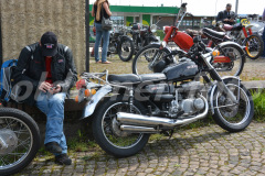 Oil_leak_rumble_2015_6474