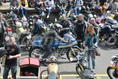 Oil_leak_rumble_2015_6521